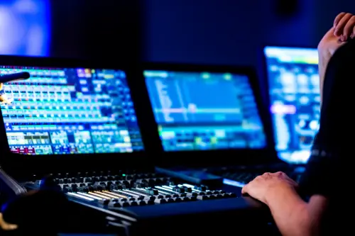 Quando la visione incontra il rigore tecnico: l'eccellenza dell'entertainment nella Capitale